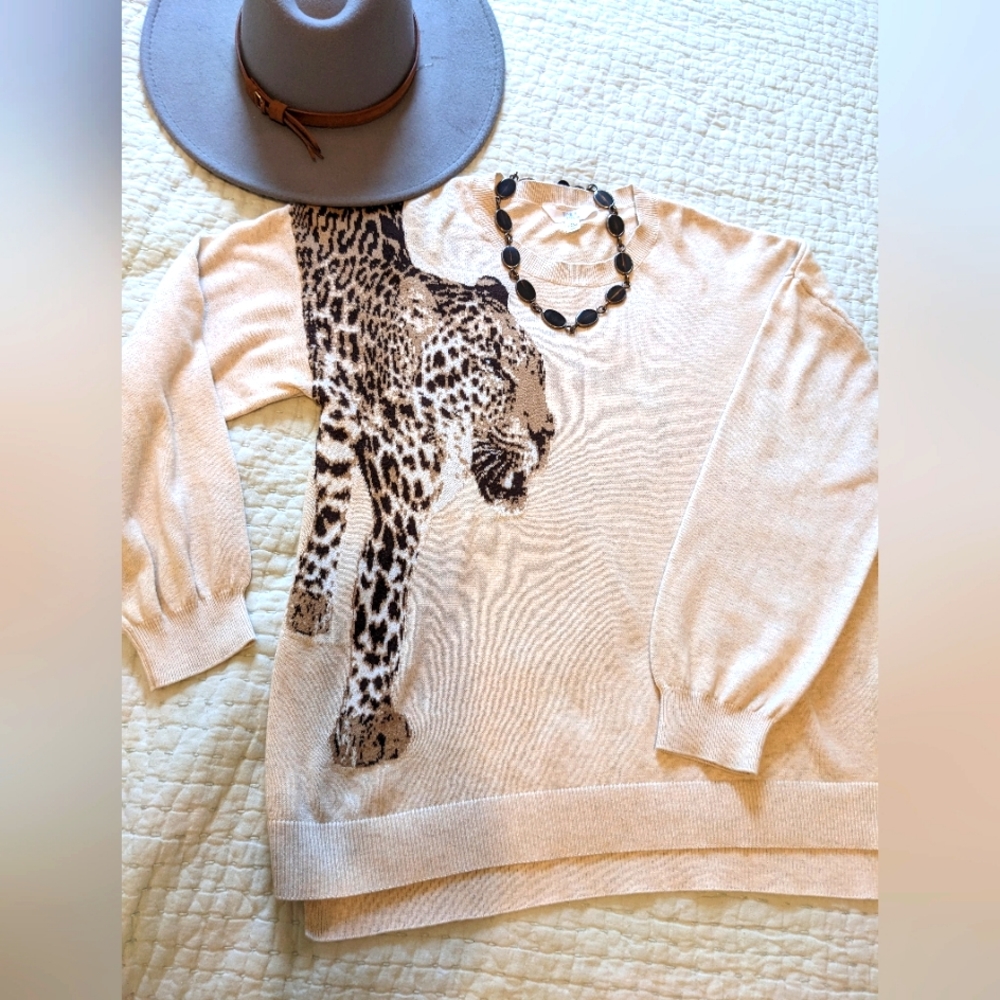 Cream Colored Cheetah Sweater- Time and Tru Size 18